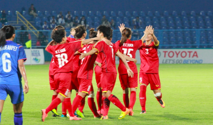 viet nam thang thai lan vao tu ket bong da nu asiad
