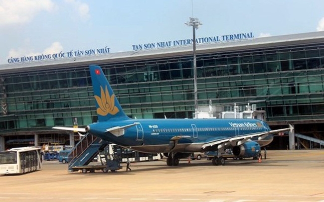 Đình chỉ công tác 30 ngày cán bộ công an xúc phạm nhân viên hàng không