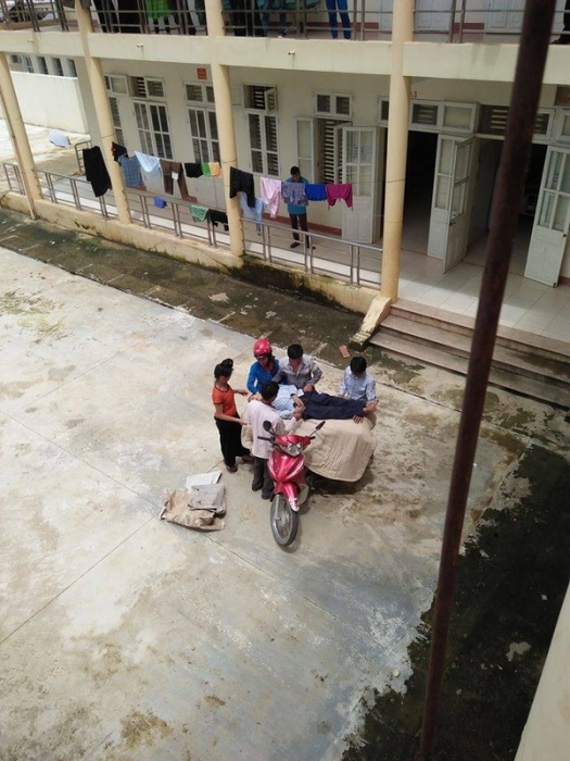 lai xuat hien hinh anh cuon nguoi chet trong chieu cho xe may ve que