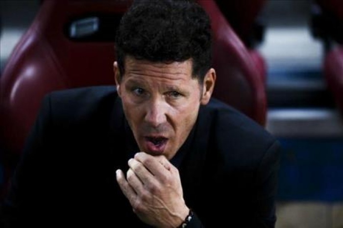 soc simeone cat giam hop dong da ky voi atletico