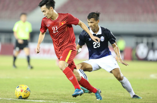 tran viet nam campuchia o aff cup doi dia diem thi dau