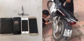 Hà Nội: CSCĐ bắt 2 tên trộm xe máy