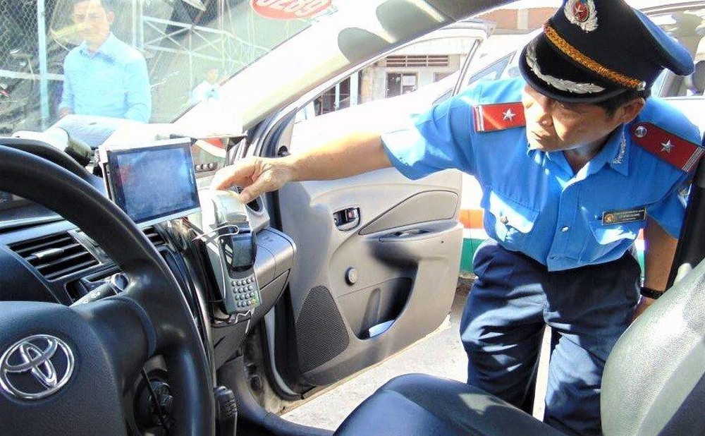 Hơn 800 xe của HTX GTVT Toàn Cầu truyền thiếu dữ liệu giám sát hành trình về Tổng cục Đường bộ hon-800-xe-cua-htx-gtvt-toan-cau-truyen-thieu-du-lieu-giam-sat-hanh-trinh-ve-tong-cuc-duong-bo