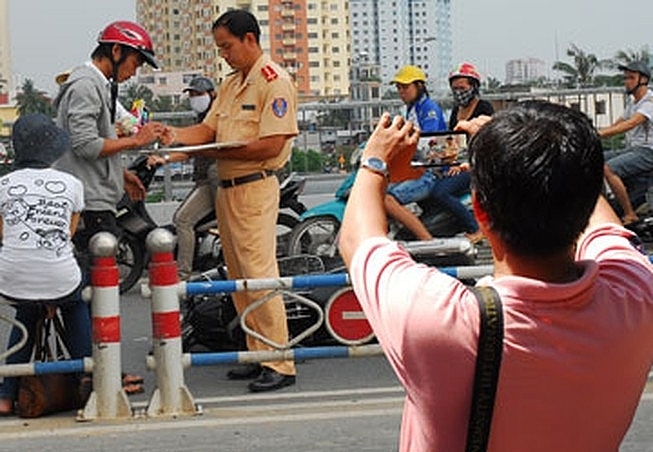Dự thảo của Bộ Công an đề xuất người dân được ghi hình CSGT
