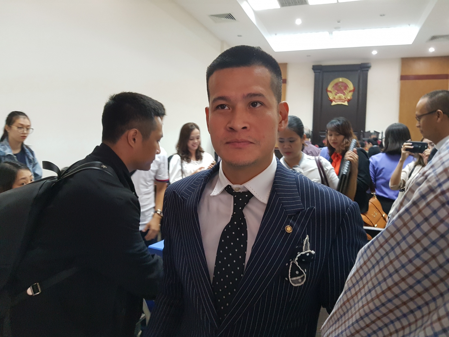 hoan phien phuc tham vu tranh chap vo dien ngay xua