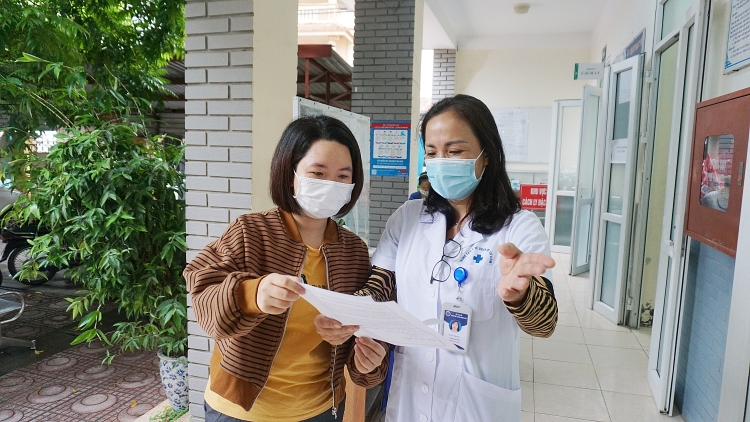 Hà Nội: Một buổi tiêm vaccin Covid tại phường Tây Mỗ