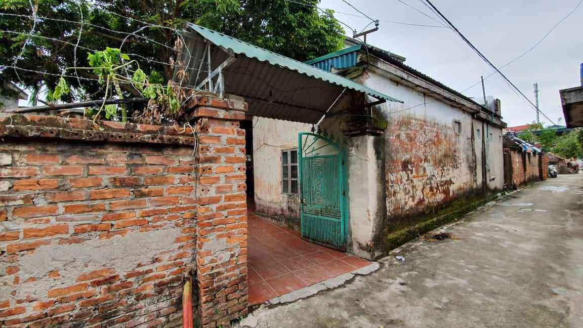 chong sat hai vo roi phi tang doi mat hinh phat nao