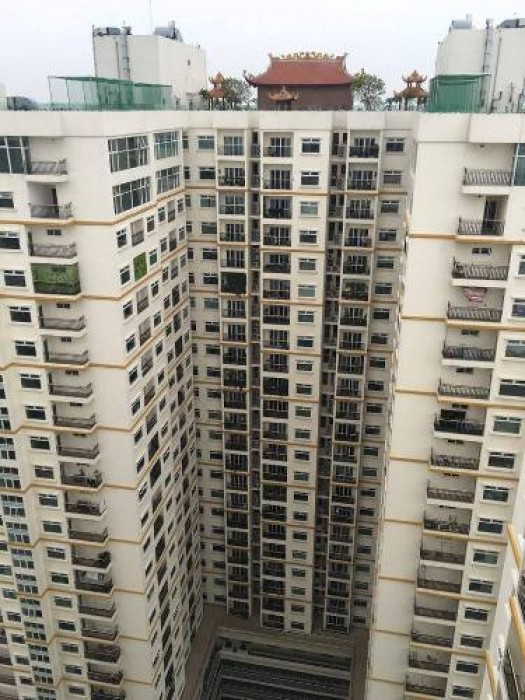 hoa binh green city xay chua tren noc chung cu