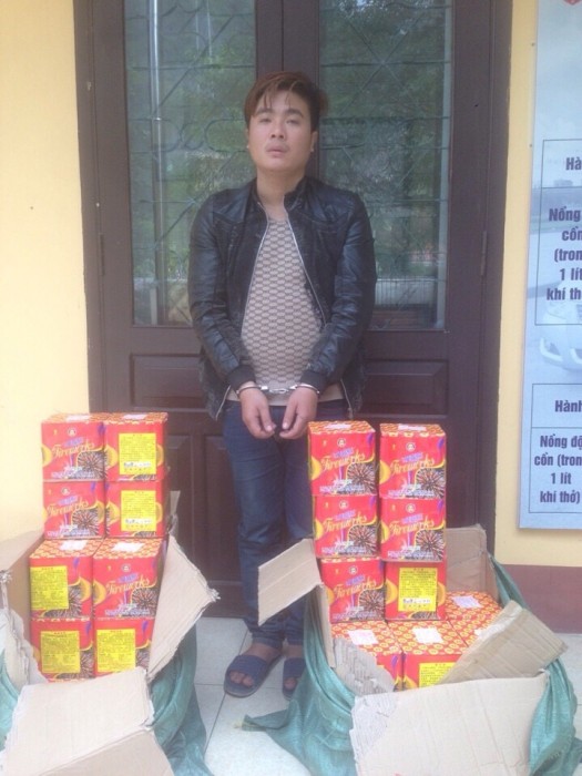 lang son mang 54kg phao di xe taxi