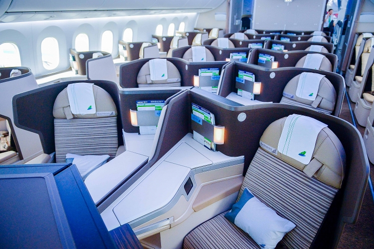can canh boeing 787 9 dreamliner ha long bay may bay than rong cua bamboo airways