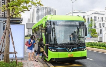 Thêm tuyến buýt điện ở Hà Nội đi vào hoạt động