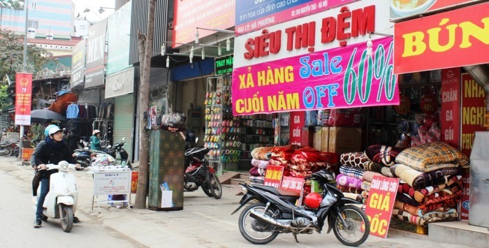 canh giac voi chieu tro xa hang giam gia cuoi nam