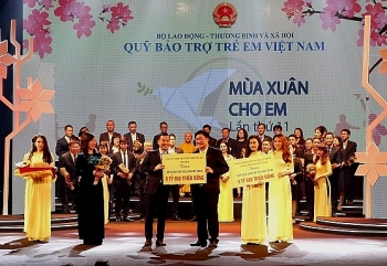 Gần 96 tỷ đồng mang xuân ấm đến với trẻ em nghèo