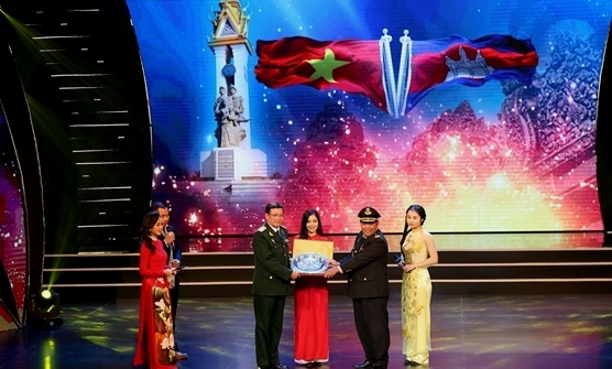 giao luu nhan chung doi quan nha phat tren dat nuoc chua thap