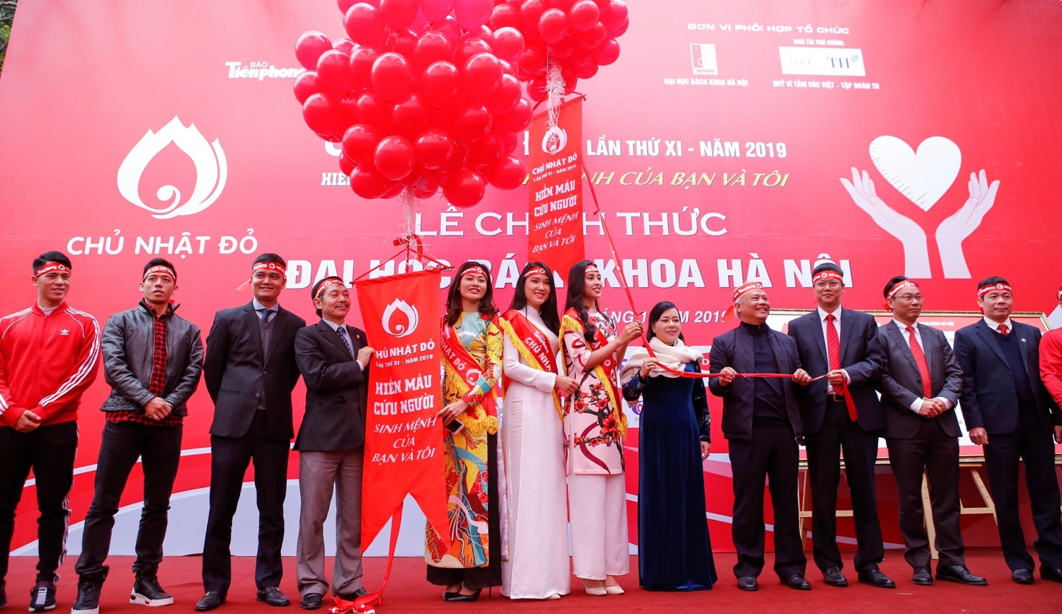 khai mac ngay hoi chu nhat do lan thu xi nam 2019