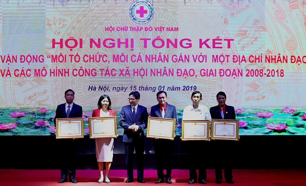ung dung cong nghe ket noi vao hoat dong nhan dao
