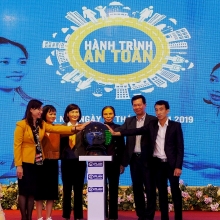 nhung ung dung huu ich nen co tren smartphone trong dip tet nguyen dan