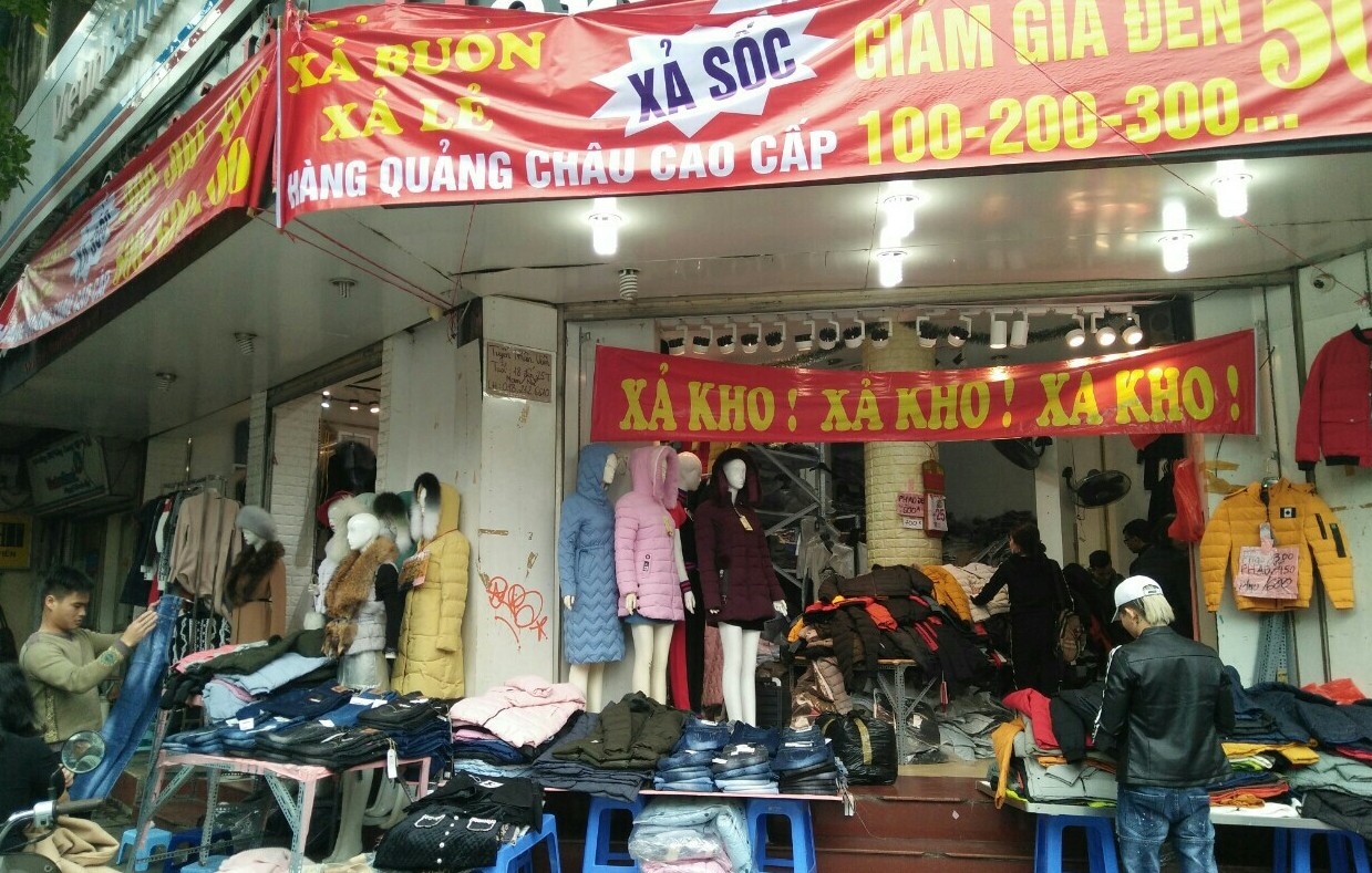 muon chieu khuyen mai an theo tet