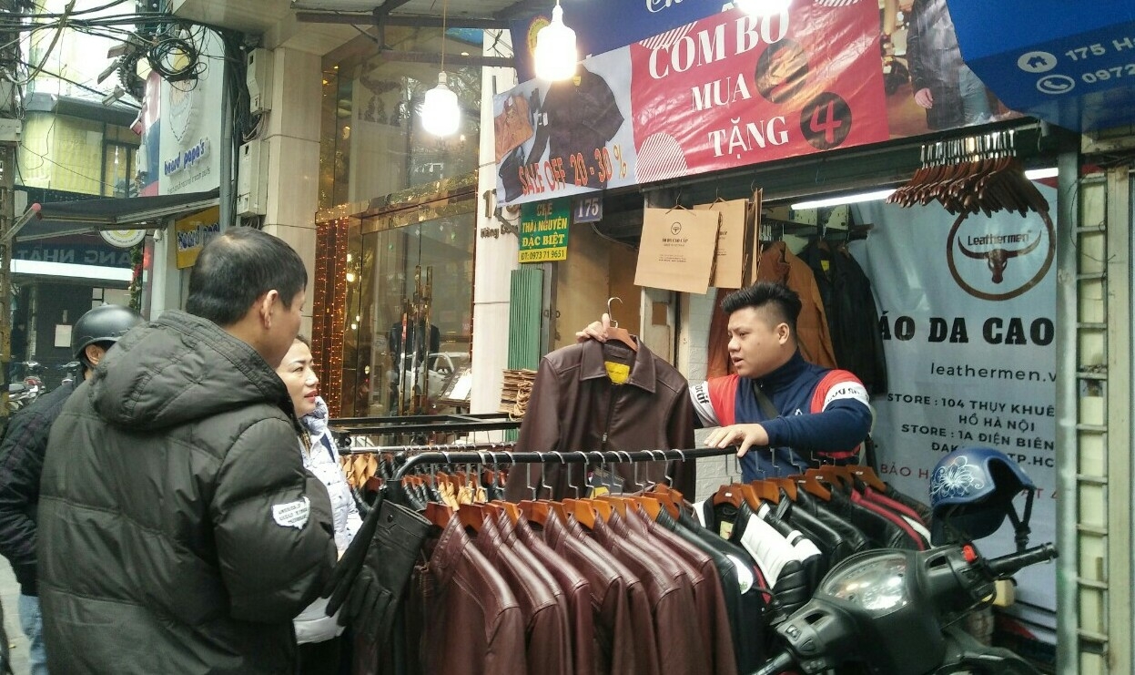 muon chieu khuyen mai an theo tet