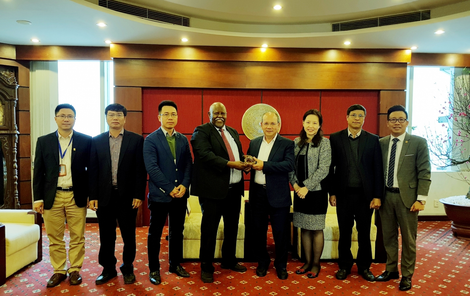 lanh dao tap doan dau khi viet nam tiep lanh su danh du viet nam tai cong hoa xu dang