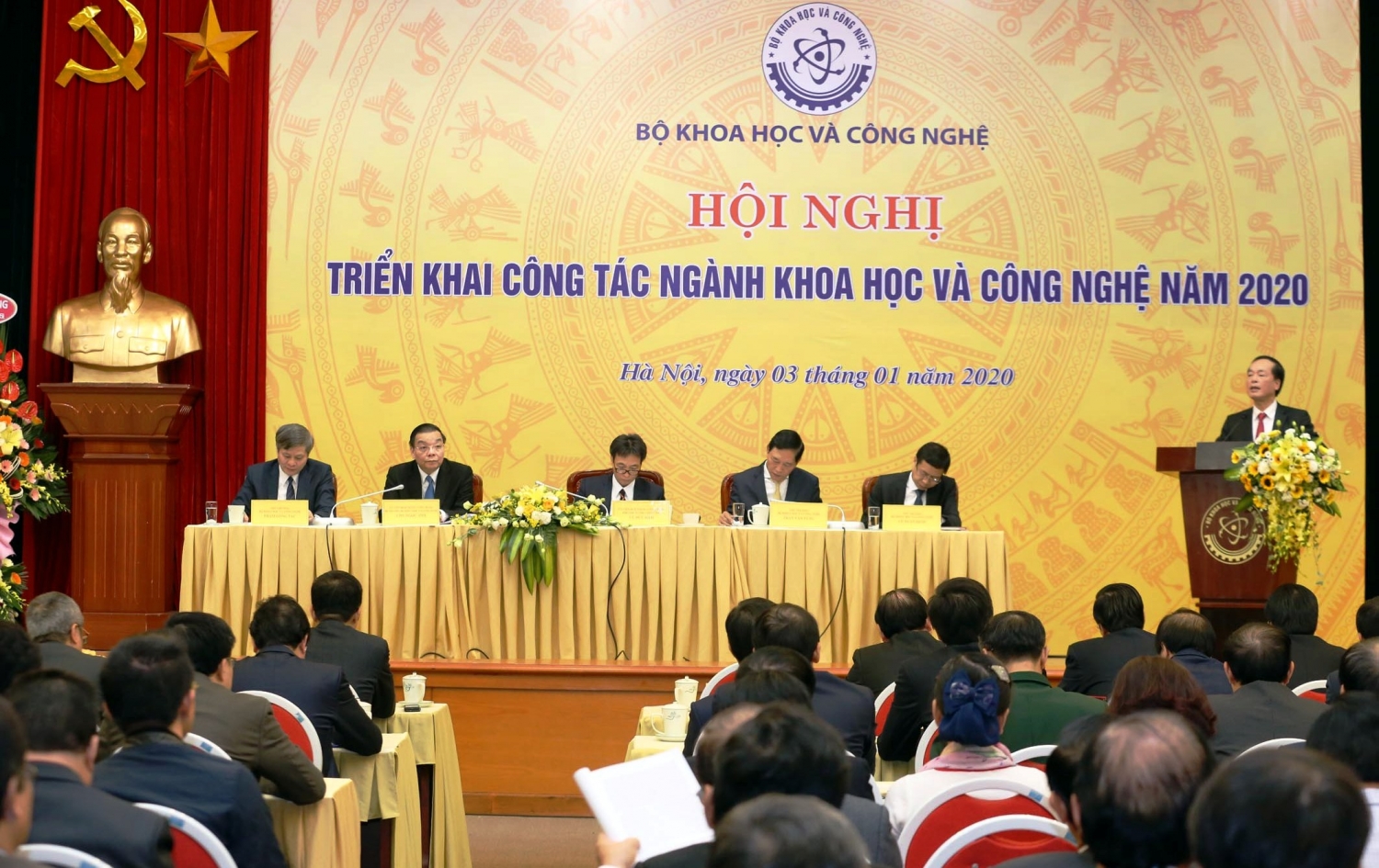 nganh khcn phai di dau tao dieu kien co hoi cho nhung y tuong sang kien