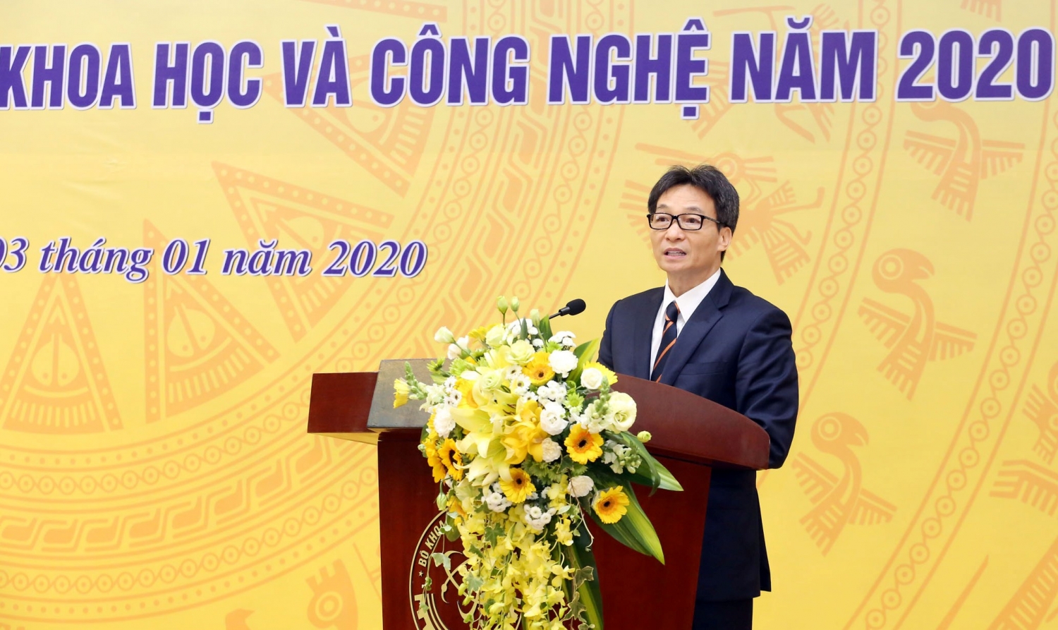 nganh khcn phai di dau tao dieu kien co hoi cho nhung y tuong sang kien