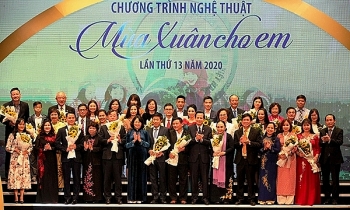 Hơn 114 tỷ đồng mang xuân ấm đến với trẻ em nghèo