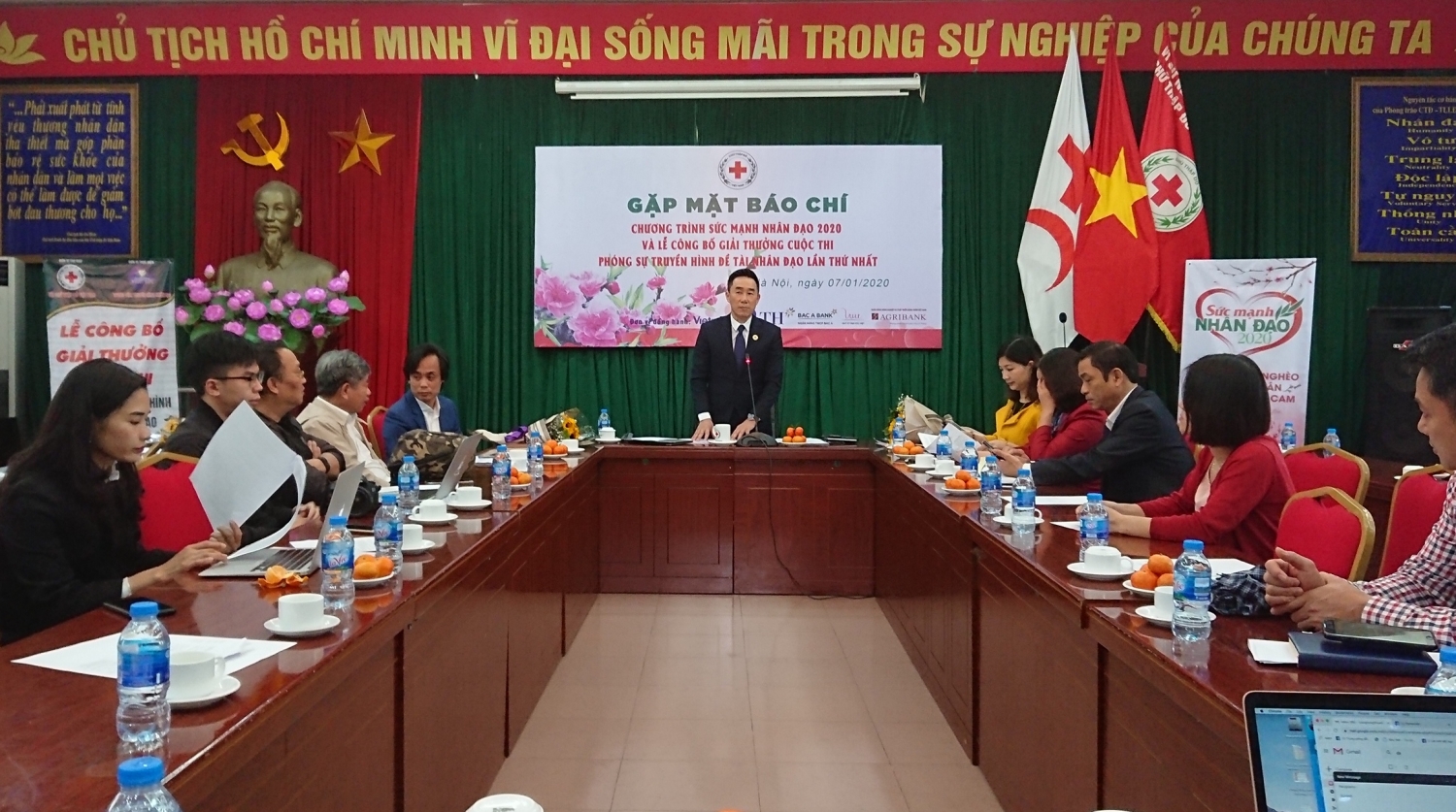 suc manh nhan dao 2020 tet vi nguoi ngheo va nan nhan chat doc da cam