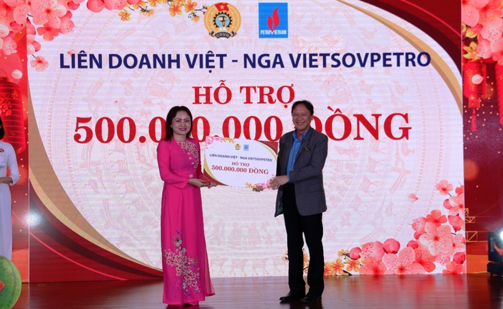 am ap tet sum vay xuan nghia tinh dau khi tai thanh hoa