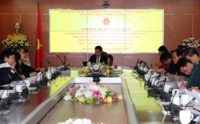 Giải pháp phát triển nguồn nhân lực cho cuộc cách mạng 4.0