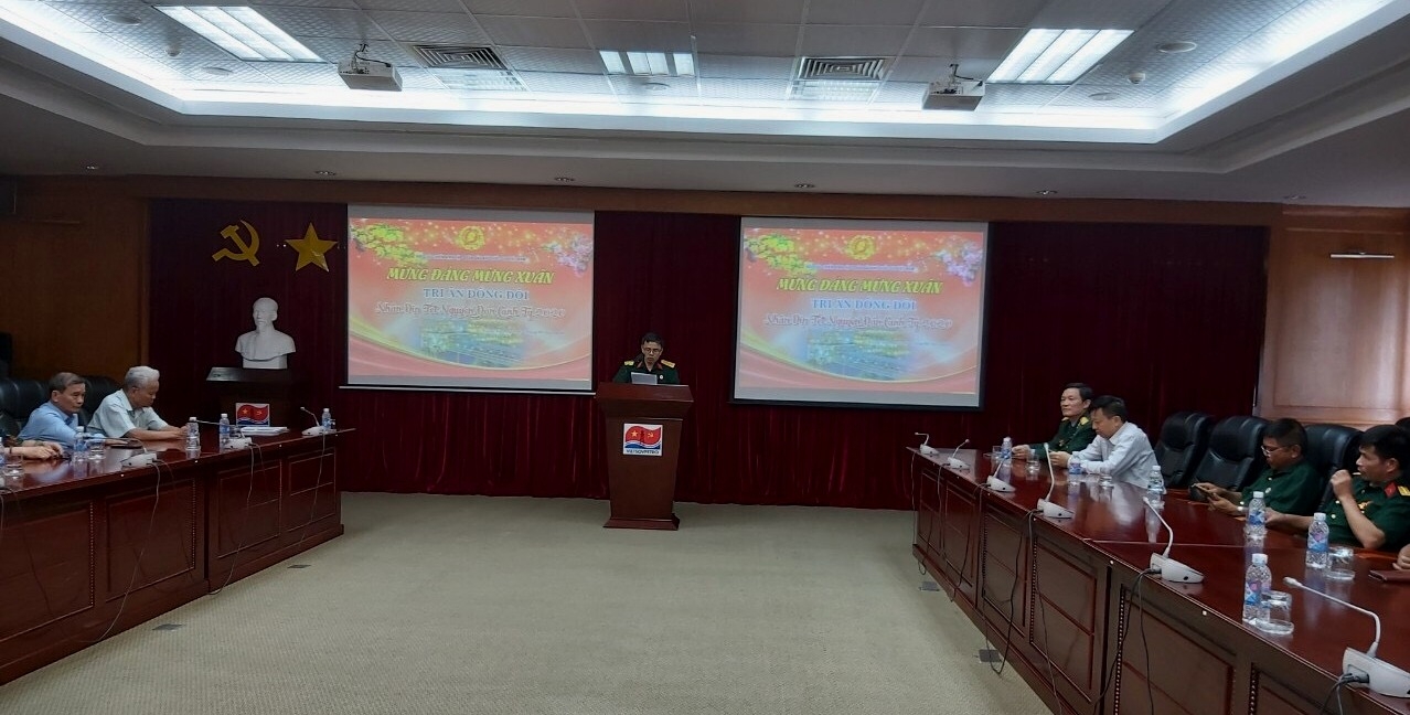 hoi ccb tap doan tang qua tet hoi vien co hoan canh kho khan bi benh hiem ngheo