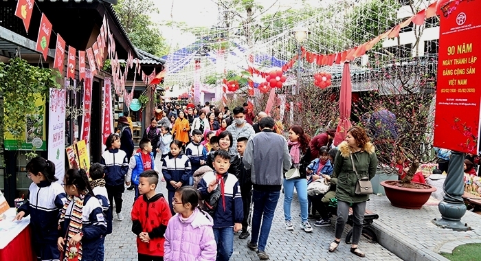 ha noi khai mac pho sach xuan canh ty 2020