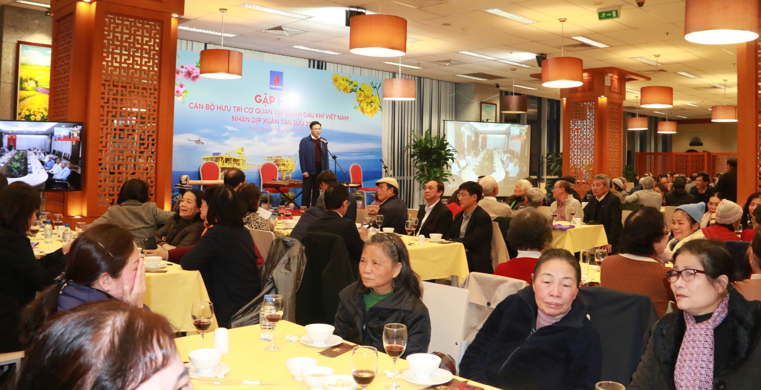 Lãnh đạo Petrovietnam gặp mặt, tri ân cán bộ hưu trí Cơ quan Tập đoàn