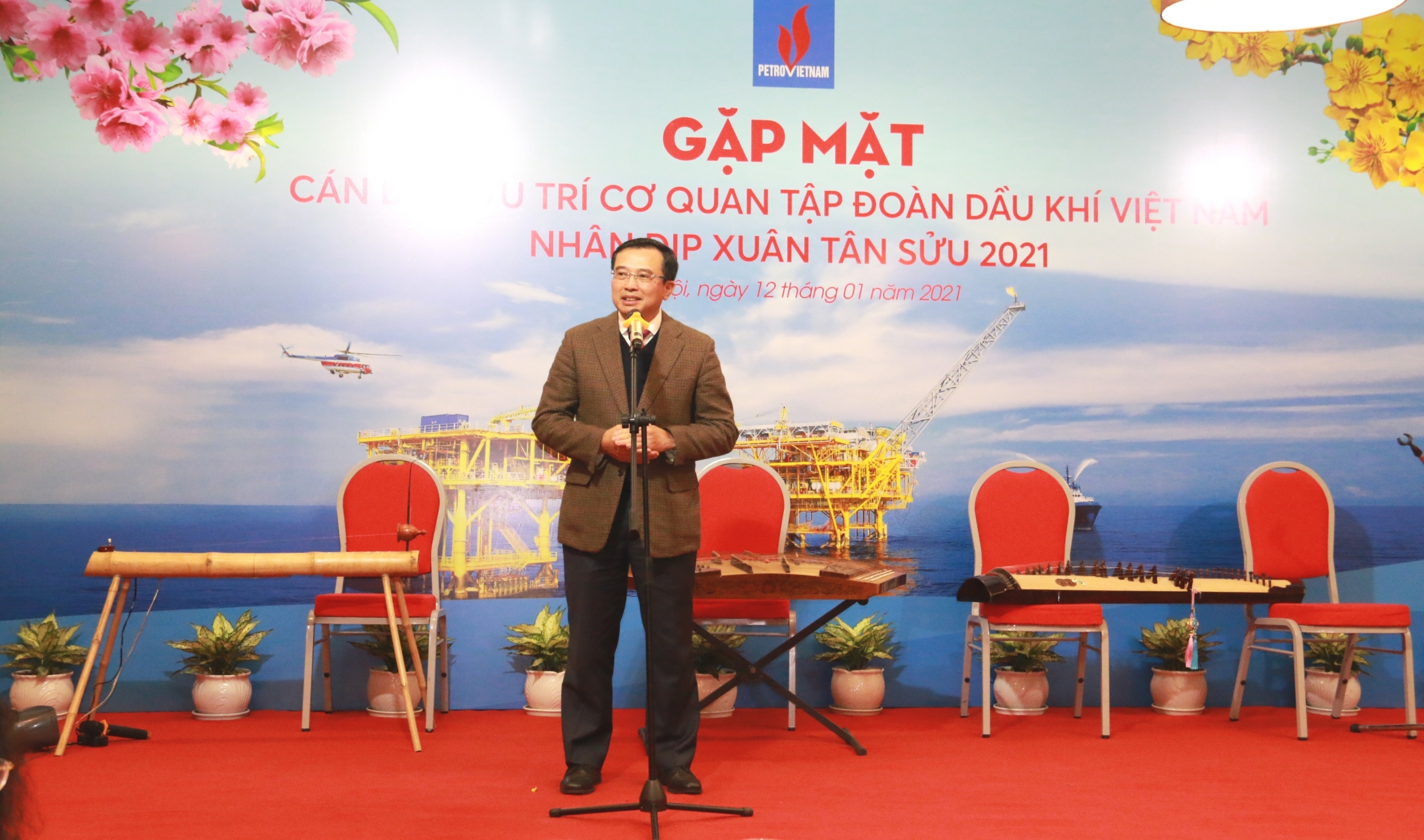 Lãnh đạo Petrovietnam gặp mặt, tri ân cán bộ hưu trí Cơ quan Tập đoàn