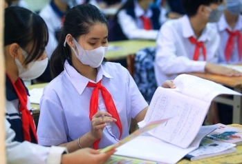 Hà Nội: Học sinh lớp 7 - 12 trở lại trường từ 8/2