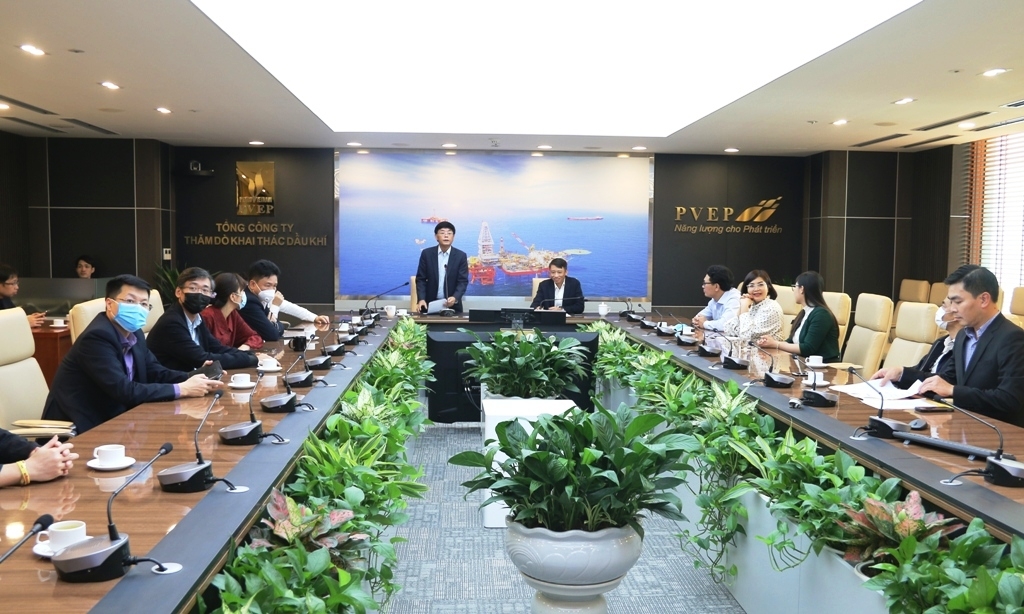 Lãnh đạo PVEP động viên, chúc Tết người lao động tại các dự án, công trình dầu khí trong và ngoài nước