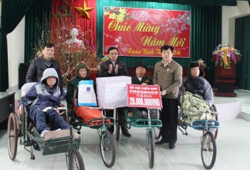 Hội Cựu chiến binh PVN tặng quà Tết tại Thái Bình, Lào Cai