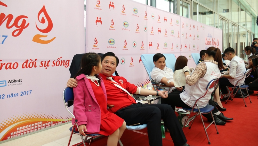 le hoi xuan hong 2017 thiet lap ky luc hien mau moi