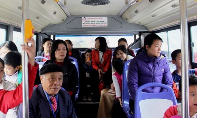 trai nghiem ve mien di san dan ca quan ho mien phi bang xe buyt