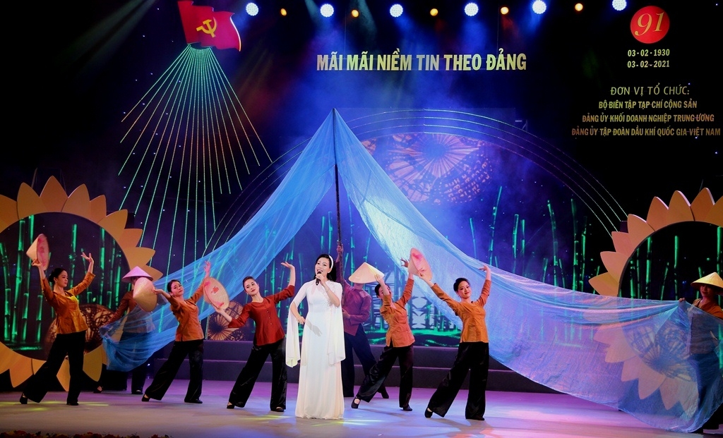 Petrovietnam đồng hành cùng chương trình nghệ thuật “Mãi mãi niềm tin theo Đảng” Petrovietnam đồng hành cùng chương trình nghệ thuật “Mãi mãi niềm tin theo Đảng”