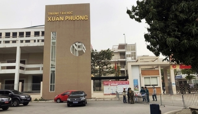 Petrovietnam hỗ trợ quận Nam Từ Liêm và Trường Tiểu học Xuân Phương phòng chống dịch COVID-19
