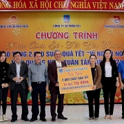 PVI trao tặng 2.000 suất quà “Xuân chia sẻ - Tết yêu thương” tỉnh Quảng Ngãi
