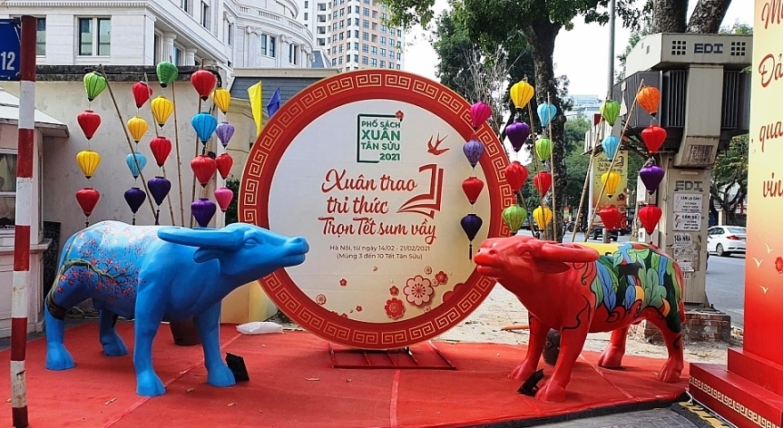 Phố Sách Xuân Tân Sửu 2021: Xuân trao tri thức - Trọn Tết sum vầy