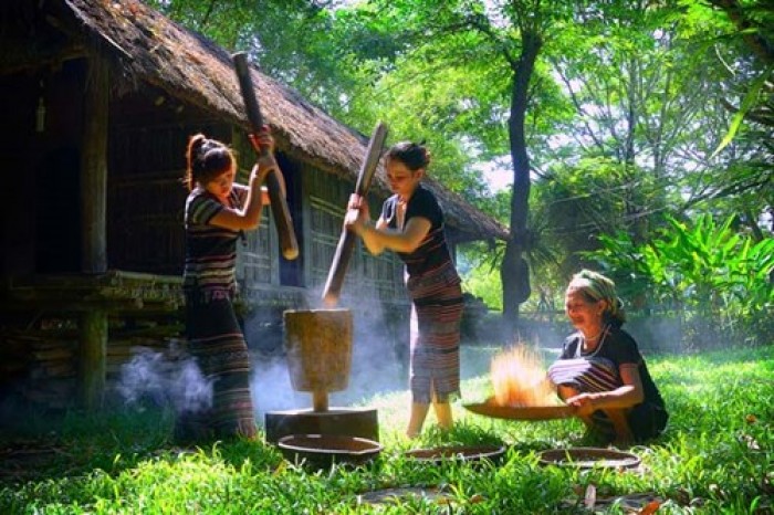 'Đất và người trên quê hương Hải đội Hoàng Sa' qua ảnh kham pha dat va nguoi tren que huong hai doi hoang sa qua anh