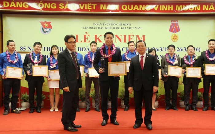 doan thanh nien pvn don nhan huan chuong lao dong hang nhi