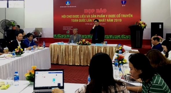 hon 120 gian hang tham gia hoi cho duoc lieu va san pham y hoc co truyen toan quoc