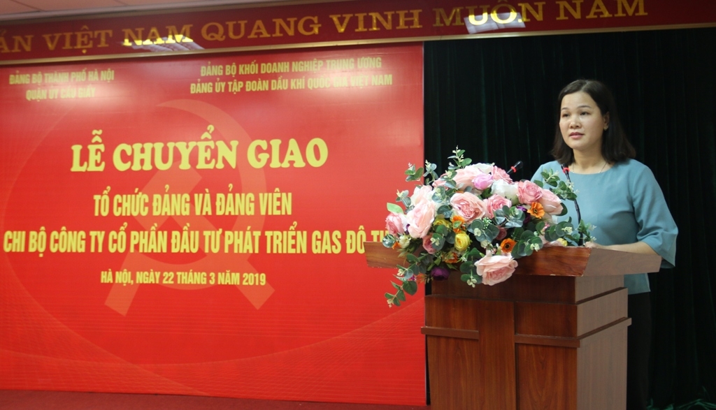 dang bo pv gas chuyen giao chi bo pvgas city ve quan uy cau giay