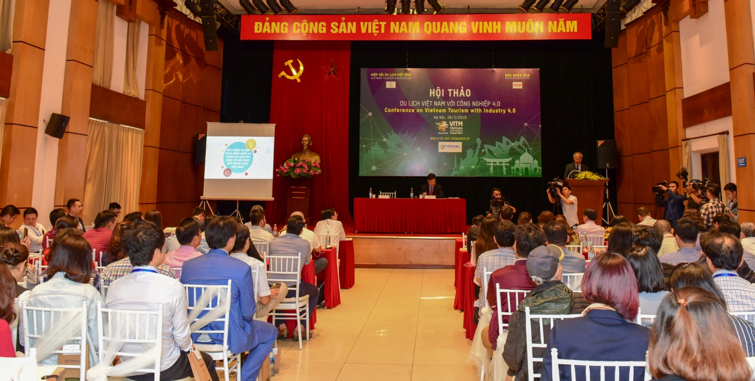 ung dung cong nghe thuc day phat trien du lich viet nam