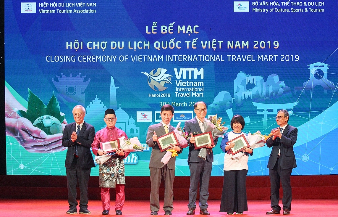 hoi cho vitm ha noi 2019 dat doanh thu ky luc hon 322 ty dong