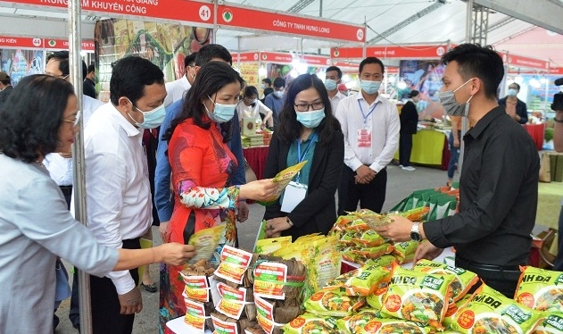 Hơn 100 gian hàng tham gia Tuần hàng Việt thành phố Hà Nội năm 2021